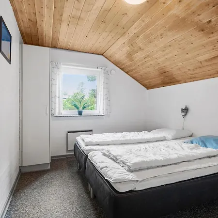 4 Bedroom Pet Friendly In Blavand