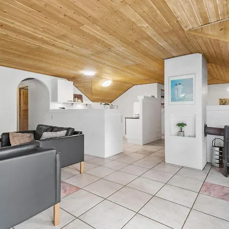 4 Bedroom Pet Friendly In Blavand * Ho