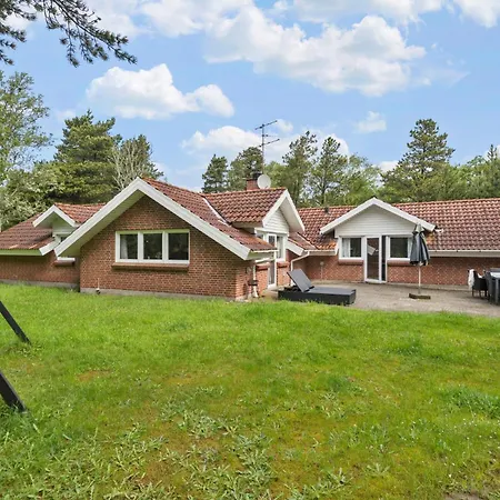 Casa de Férias 4 Bedroom Pet Friendly In Blavand *